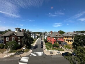 130 Highland Ave, Unit 4 in Somerville, MA - Building Photo - Building Photo