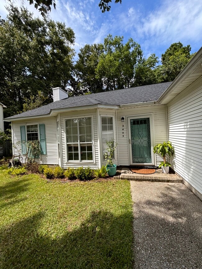 property at 2445 Castlereagh Rd