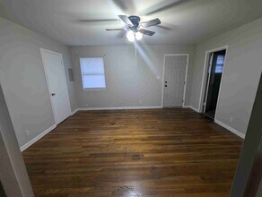 5568 Reidland Rd in Paducah, KY - Building Photo - Building Photo