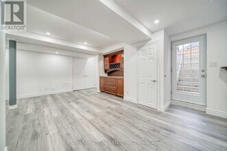 5 Baybrook Rd in Brampton, ON - Building Photo - Building Photo