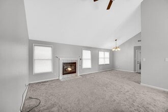 2848 W 64th Ct in Merrillville, IN - Building Photo - Building Photo