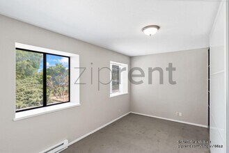 271 Hayes Ave in Santa Clara, CA - Foto de edificio - Building Photo