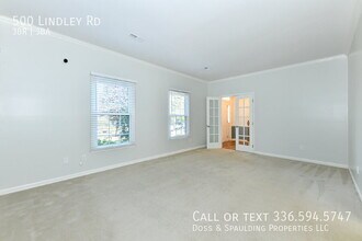 500 Lindley Rd in Greensboro, NC - Building Photo - Building Photo