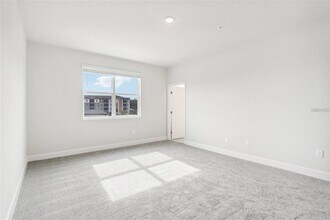 447 Scotsman Pl in Debary, FL - Foto de edificio - Building Photo