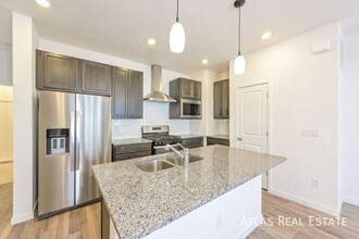 328 Geneva St in Aurora, CO - Building Photo - Building Photo