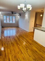 121-25 6th Ave in Queens, NY - Building Photo