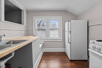 1412 Arrow Ave, Unit 2 in Anderson, IN - Building Photo - Building Photo