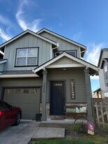 2062 NW Kale Way in McMinnville, OR - Building Photo