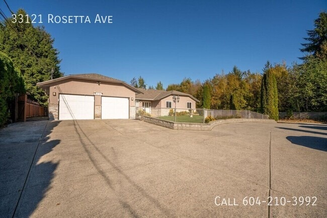 property at 33121 Rosetta Ave