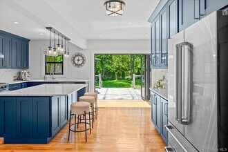 619 Bailey Ave in Greenport, NY - Building Photo - Building Photo