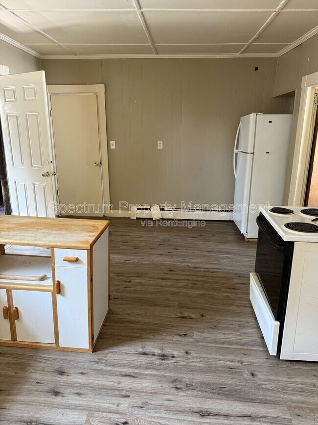 18 King St in Waterville, ME - Building Photo - Building Photo
