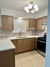 1302 Thornridge Rd, Unit A in Austin, TX - Building Photo - Building Photo