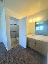 3465 Magnums Way in Redding, CA - Building Photo - Building Photo