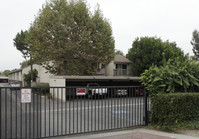 Villa Florina in Anaheim, CA - Foto de edificio - Building Photo