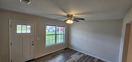 8022 Wilburn Way, Unit 8022 in Richmond, KY - Building Photo - Building Photo