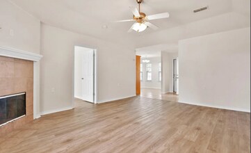 2117 99th St in Lubbock, TX - Building Photo - Building Photo