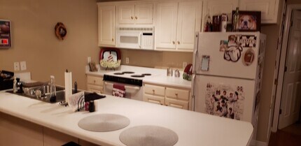 1064 N Montgomery St, Unit F in Starkville, MS - Building Photo - Building Photo