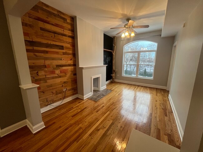 6444 S Dorchester Ave, Unit 2