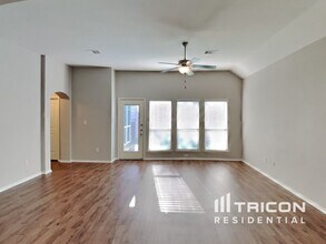 1937 Briar Grove Dr in Conroe, TX - Building Photo - Building Photo