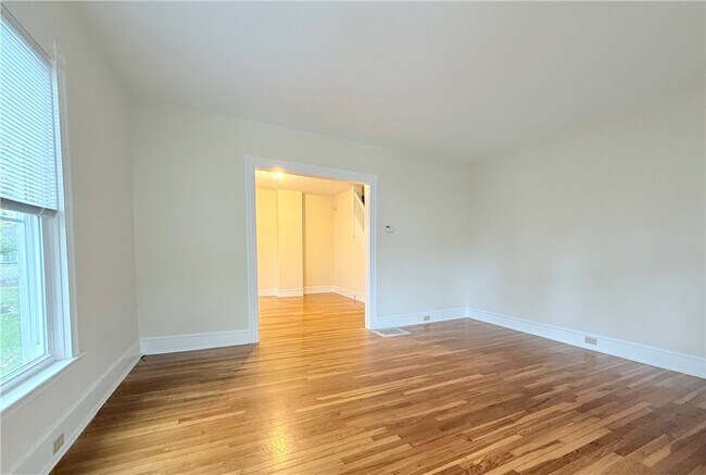 238 B Glenwood Ave in Elmira Heights, NY - Building Photo - Building Photo