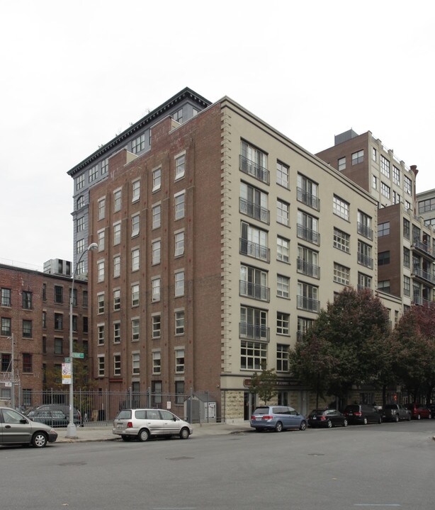 57 Front St in Brooklyn, NY - Building Photo