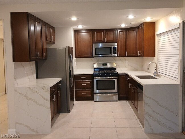 4015 Ridgewood Ave in Las Vegas, NV - Building Photo - Building Photo