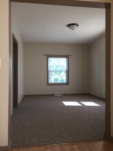 1311 1st Ave S, Unit UpperapartmentB in Escanaba, MI - Building Photo - Building Photo