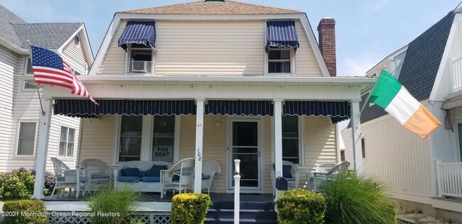 108 Lareine Ave in Bradley Beach, NJ - Building Photo - Building Photo