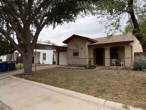 204 Northpoint Dr in Laredo, TX - Building Photo - Building Photo