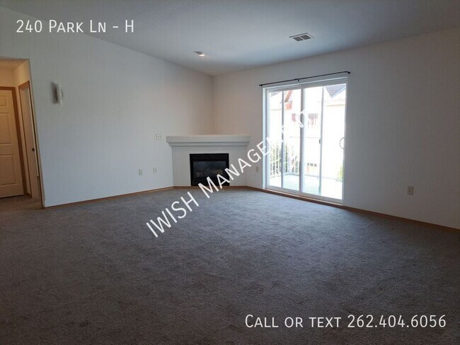 240 Park Ln in Lomira, WI - Building Photo - Building Photo