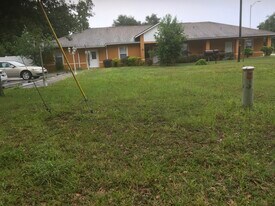 4 5th St SW in Fort Meade, FL - Building Photo