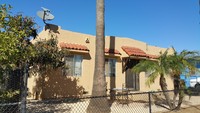 1346 Bush St in Oceanside, CA - Foto de edificio - Building Photo