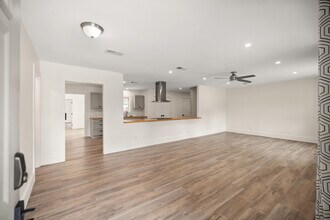 122 Dyer St in Niceville, FL - Building Photo - Building Photo