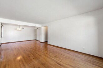 8427 W Windsor Ave-Unit -1 in Chicago, IL - Building Photo - Building Photo
