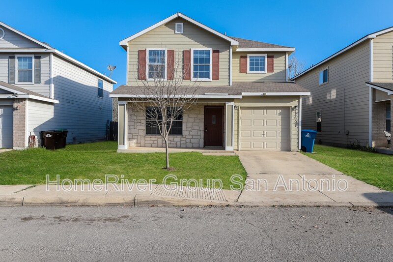 12607 Avens Arbor in San Antonio, TX - Building Photo