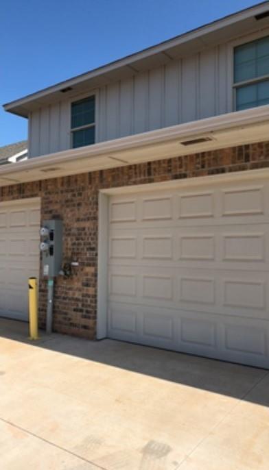 2181 Buena Vida Ln in Edmond, OK - Building Photo