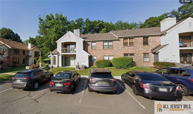 601 Sunshine Ct in Sayreville, NJ - Building Photo - Building Photo