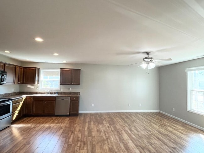 2504 Overlook Rd in Kingsport, TN - Building Photo - Building Photo