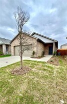 2307 States St in Princeton, TX - Building Photo