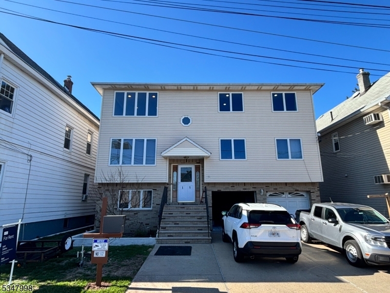 15 Lincoln Pl in Wallington, NJ - Building Photo