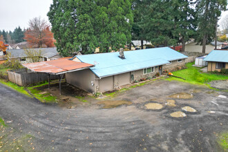 122 Frances St in Molalla, OR - Building Photo - Building Photo