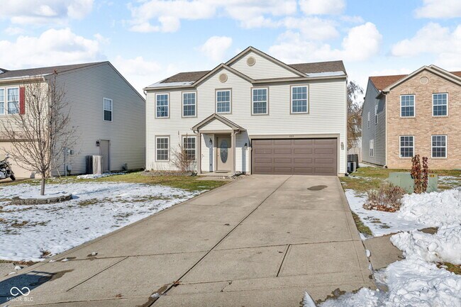 8818 Browns Valley Ln in Indianapolis, IN - Building Photo - Building Photo