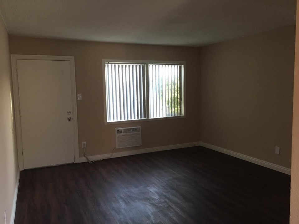 718 N Mavis St, Unit Beautiful home in Anaheim, CA - Building Photo