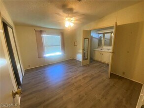 26356 Charlotte Dr in Bonita Springs, FL - Building Photo - Building Photo