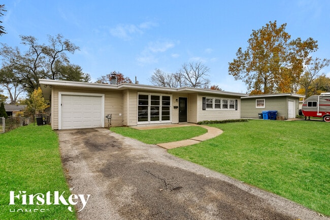 43 Marquette Dr in Florissant, MO - Building Photo - Building Photo