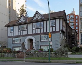 1519 Beach Ave in Vancouver, BC - Building Photo - Building Photo