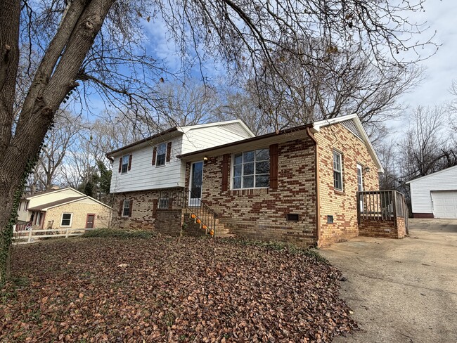308 Donna Ave in Gastonia, NC - Building Photo - Building Photo
