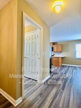 1322 Lancaster Rd in Richmond, KY - Building Photo - Building Photo