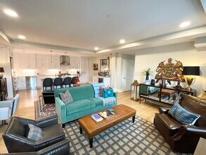 51 South St-Unit -302 in Hingham, MA - Building Photo - Building Photo