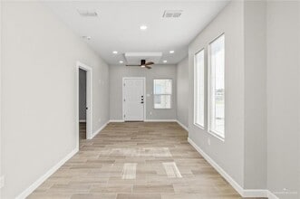 102 San Jose Dr, Unit 3 in Mission, TX - Building Photo - Building Photo